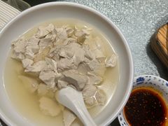 -土砂锅生态山庄·非遗砂锅雅鱼