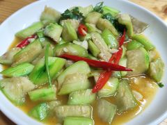 -农夫人家餐饮