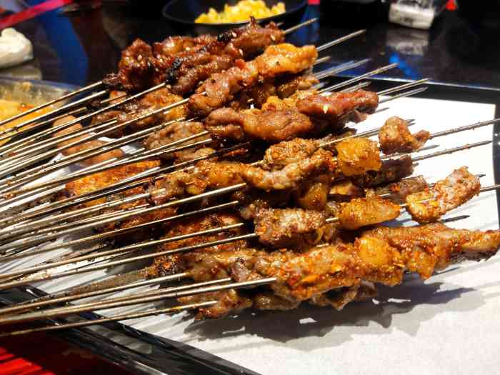 碎怂烤肉(小寨兴善寺店)-"就是随便搜了附近烤肉搜到的,然后听混西安.