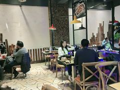 -何师烧烤·香辣蟹·川菜·30年老品牌(太古里旗舰店)