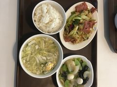 -同济大学本部学苑饮食广场