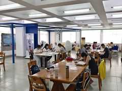 -荔湾区图书馆(周门馆)