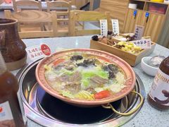 -阿婆情腊排骨火锅(金虹路店)