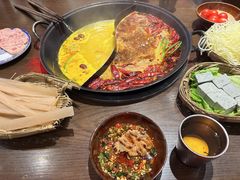 虫草花鸡汤鸳鸯锅-萍姐火锅·公路夜市(南京新街口店)