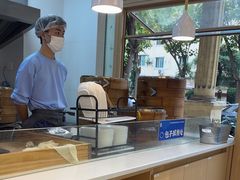 -李与白包子铺(桐梓林店)