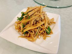 -金蝉食府(维吉奥广场店)