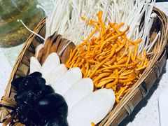 菌菇拼盘-三克火锅影院(来福士店)