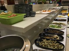 自助取餐区-泉福居酱骨头自助广场(南大街商业步行街店)