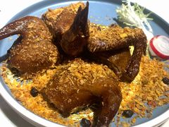 避风塘乳鸽-点都德·毕德寮