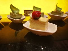 -上海浦东假日酒店逸庭咖啡厅