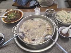 -瓦市黄羊群羊肉馆(火车站路店)