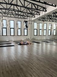 -无界瑜伽普拉提