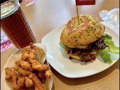 -必胜客(尹山湖歌林公园店)