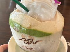 -Chom Cafe and Restaurant