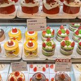 这家面包店！！！满满一墙圣诞🎄蛋糕🍰！