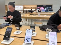 -Apple零售店(玄武湖店)