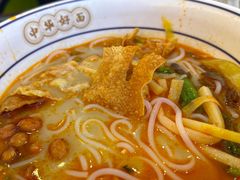 -弘束束柳州深巷螺蛳粉(珠江路店)