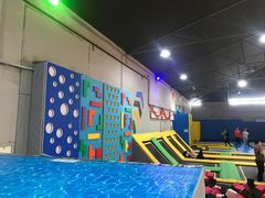 -Bounce Factory反弹工厂蹦床公园(群力店)