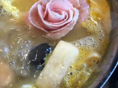 -湊湊火锅·茶憩(新中关购物中心店)