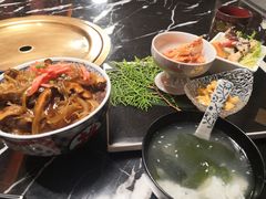 -山川小町·极番烧肉(新地假日广场店)