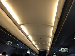 -东方航空(虹桥路店)