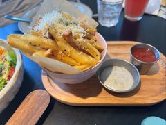 -J's Cafe Lab