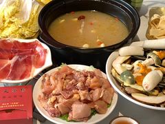 -罗记又添缘竹荪山药鸡·野生菌火锅(西园南路店)