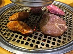 -唯成•韩国炭火烤肉 유성고기