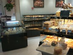 面包甜点陈列柜-丽莎蓓甜CAKE生日蛋糕·动物奶油(石家庄店)