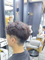 -藤野造型·专业烫染店