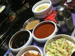 -韩红石板肉(范西路店)