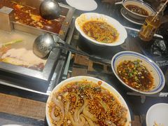 -张大胡子鱼头火锅酒楼(长益路店)