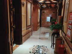-皇宫大酒店