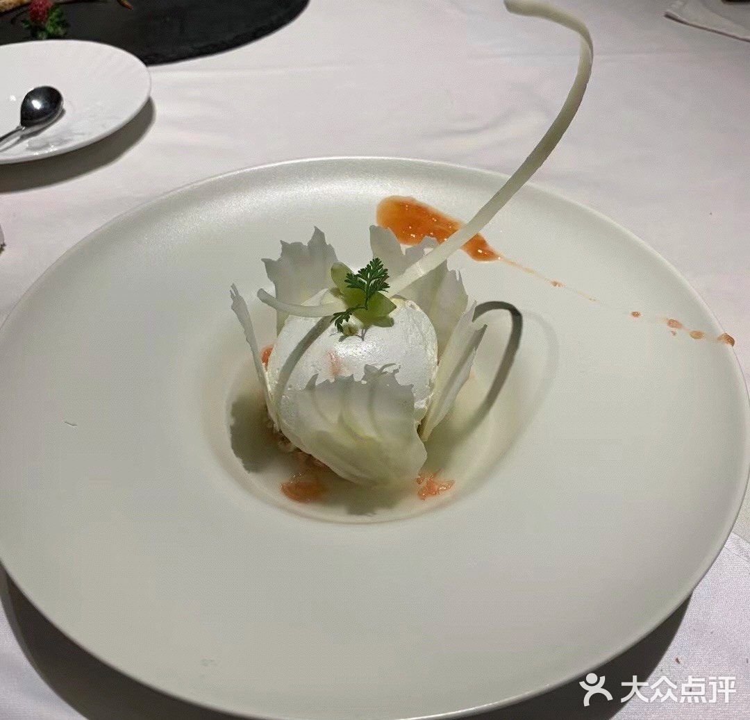 因为价格的原因吧,人不是很多