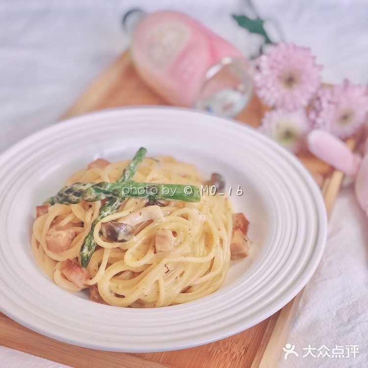 5/2 Saturday ｜ 芦笋午餐肉蛋黄奶酱意面🍝 