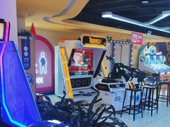 -爱玩嘉年华(江北一店)