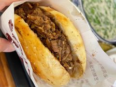 牛肉烧饼（多肉）-穆得·老周家牛肉烧饼(普利街店)
