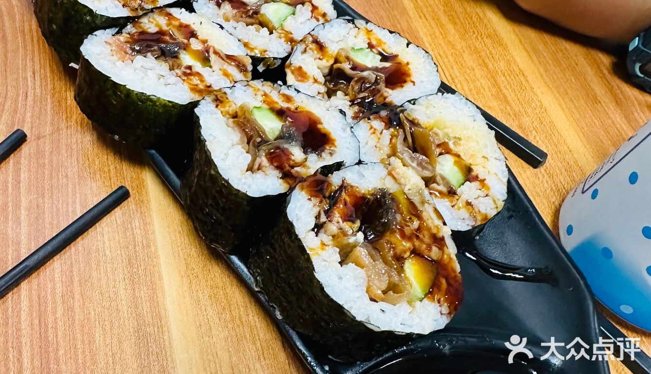 姐妹们，食事处老板娘回来啦[加油][加油]