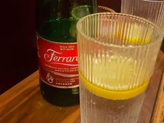 气泡水-Bistro Les Lilas丁香花小酒馆