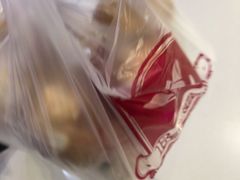 -白玉兰食品甜凤店(合生汇店)