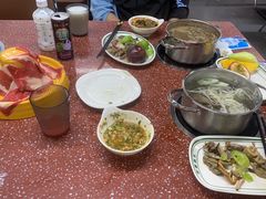 -四囍码头海鲜烧烤自助火锅(外滩南京东路悦荟广场店)