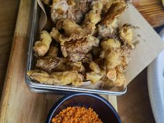 酥炸小姬菇-95号酱骨·一块豆腐(展春园西路店)