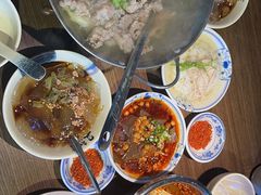 -肖四女乐山跷脚牛肉(南汇大学城生活广场店)