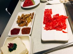 -海底捞火锅鲜切牛肉主题店(长寿路店)