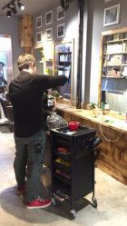 点击看大图 -MONE美发沙龙