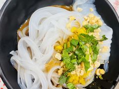 刮凉粉-东排食堂长沙小吃大排档(五一广场店)