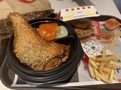 芝麻满满脆皮大鸡腿饭-肯德基(绥芬河青云店)