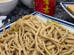-八两八金·莱芜特色炒鸡(市南漳浦路店)