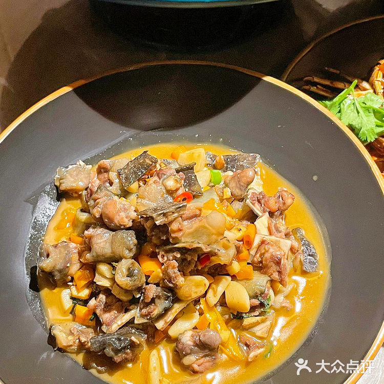 ‼️黄晓猫剁椒大鱼头➕鱼头的营养价值非常高