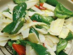 -云海肴·汽锅鸡·云南菜(天山百盛优客店)